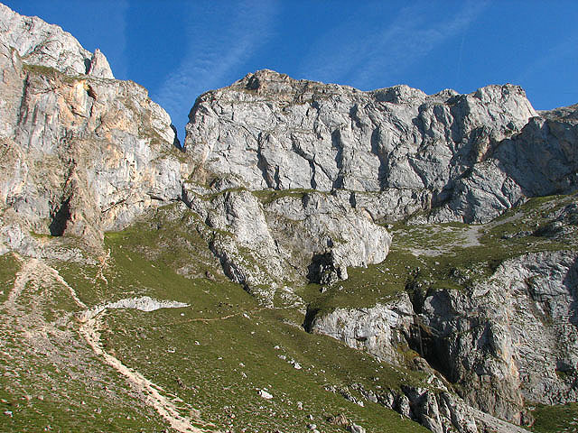 fuente-de-canal-de-la-cela-padiorna-colladina-de-las-nieves-vega-de
